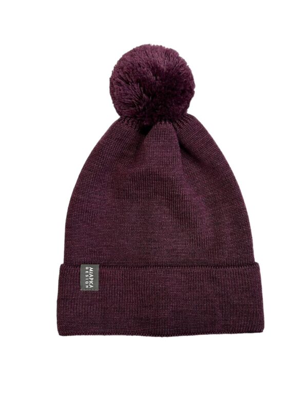 fioletowa czapka zimowa