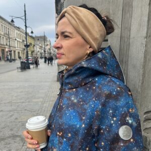 damski płaszcz kosmos