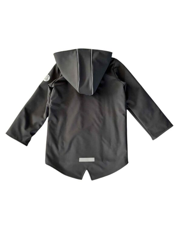 szary płaszczyk dziecięcy z materiału softshell